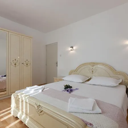 Sarah * סופטאר